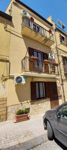 Others 3, Casa del Monte, Enna
