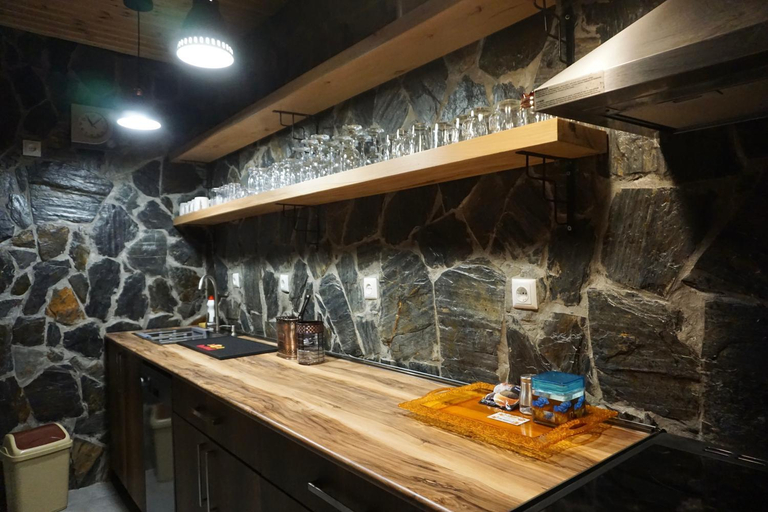 Food & Drinks 4, Mestia Panorama, Mestia