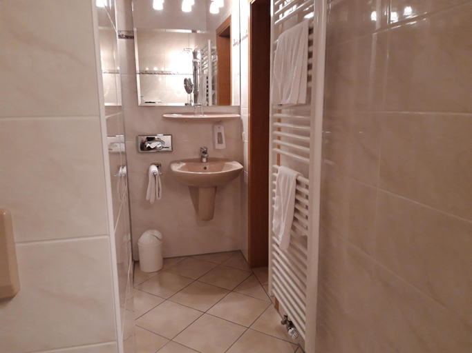 Bathroom 3, Bengels Hotel Zur Krone, Mayen-Koblenz