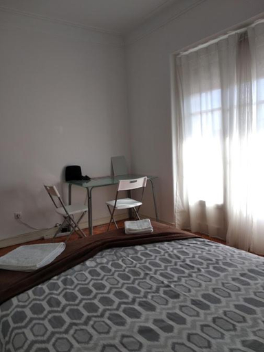 Others 5, Belem Cozy Bedroom, Lisbon