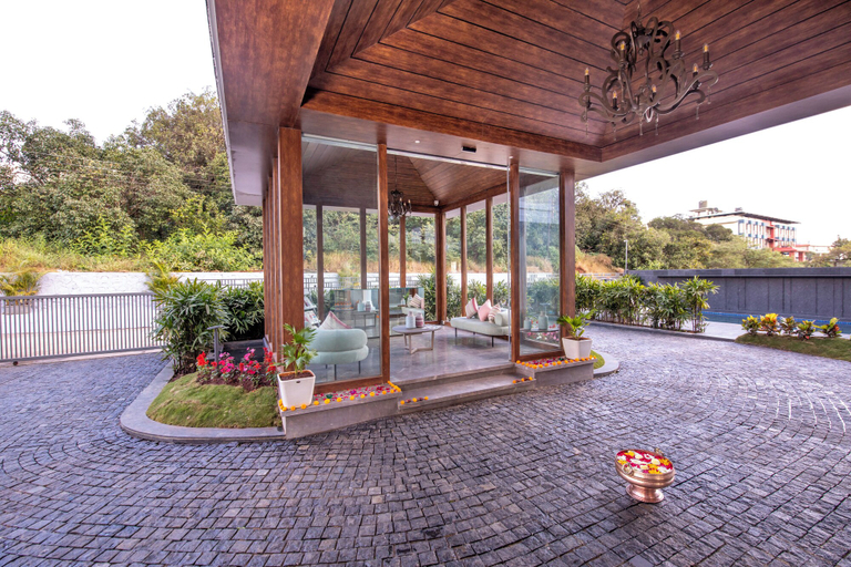 Exterior & Views 3, Valentia The Exotic Boutique Hotel - Pure Veg, Satara