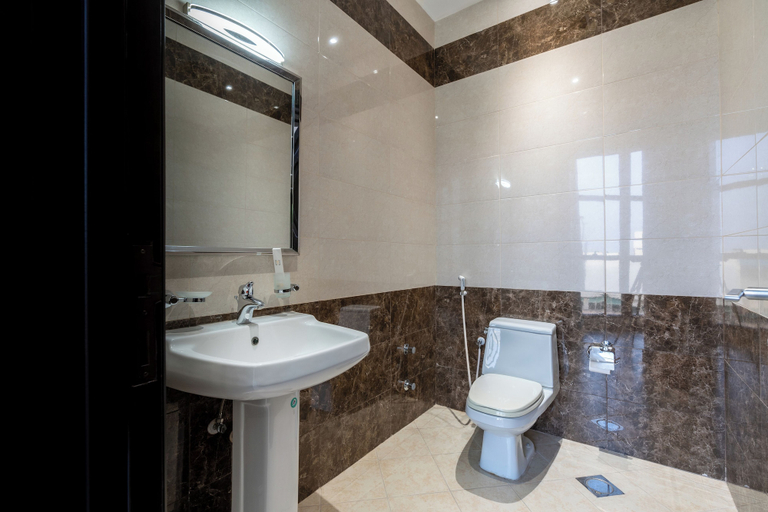Bathroom 5, Alfalah Residence, Riyadh