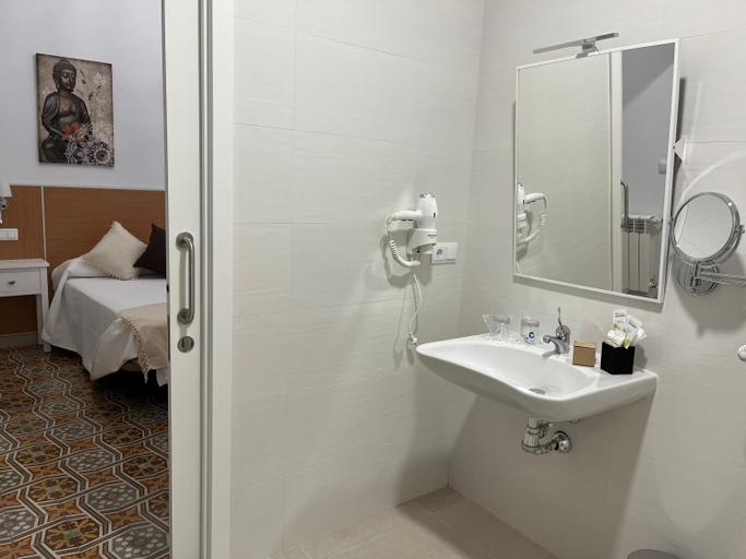 Bathroom 3, Casa Rural "Laplaza23", Badajoz