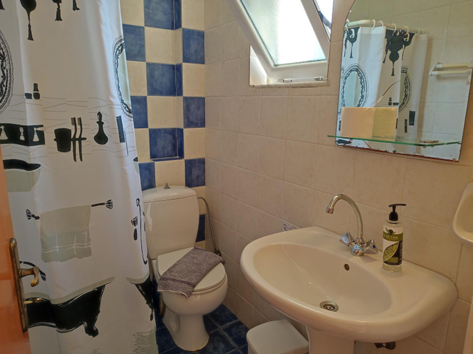 Bathroom 4, Elanthi Village Apartments, Ionian Islands