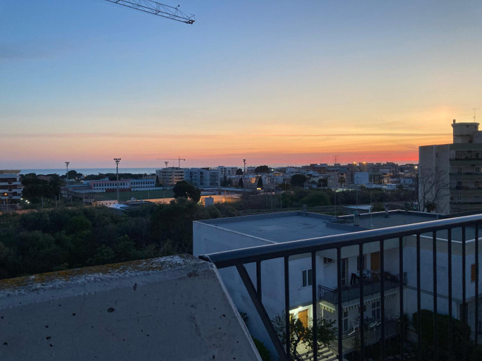 Others 2, Wanderlust house, Bari
