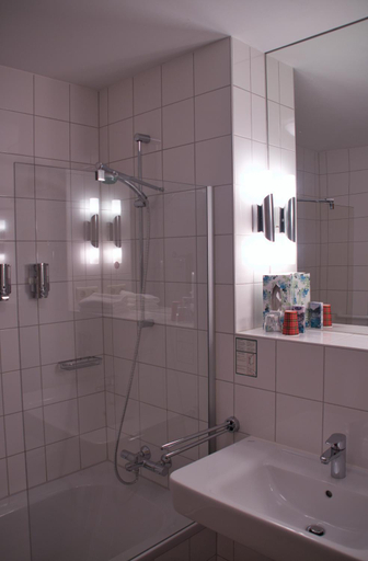 Bathroom 4, Quellenhof, Salzgitter