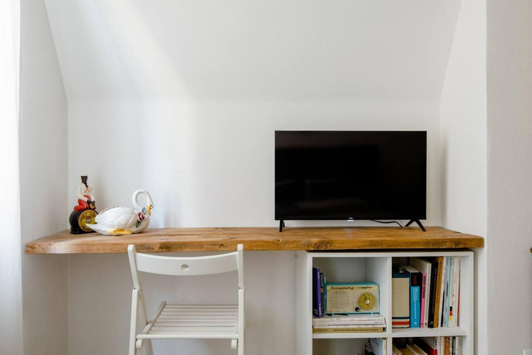 Others 5, La Casa sulle Mura, Reggio Nell'Emilia
