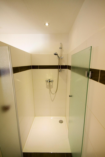 Bathroom 3, Pension bei der Marienkirche, Unstrut-Hainich-Kreis