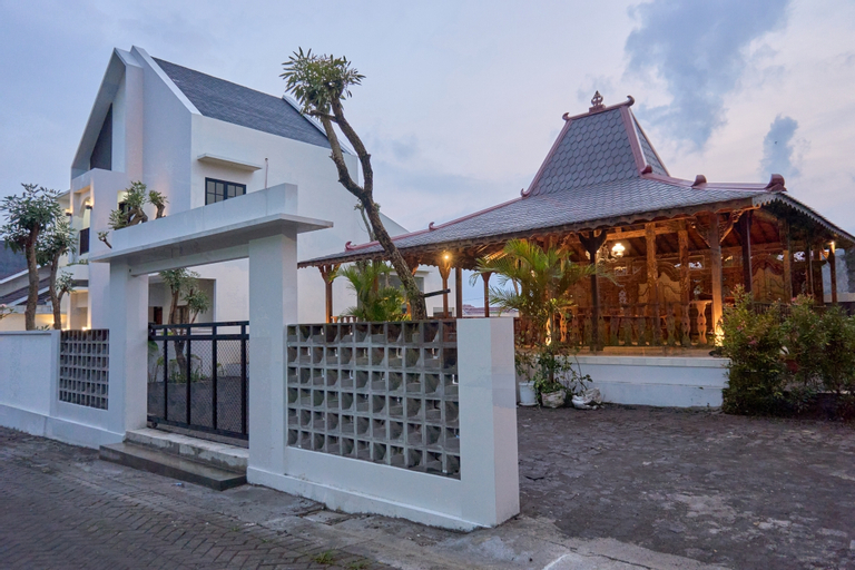 Photos of Sakanti Inn Wonosobo