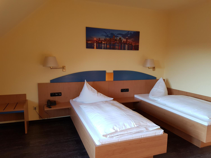 Bedroom 3, Hotel Zum Anger, Zwickau