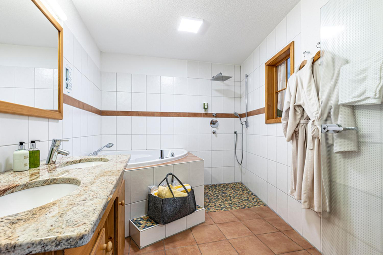 Bedroom 4, Hotel Kappelehof, Rottweil