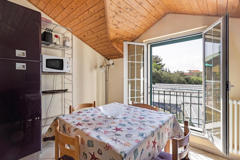 Bedroom 2, La Casa di Lady, Savona