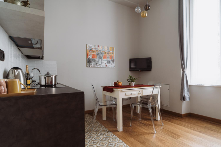 Dining Room 8