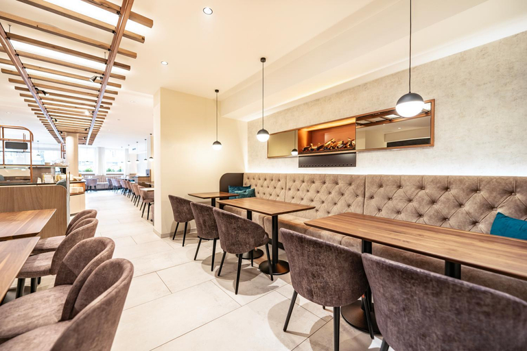Food & Drinks 4, Hotel Lokomotive, Linz