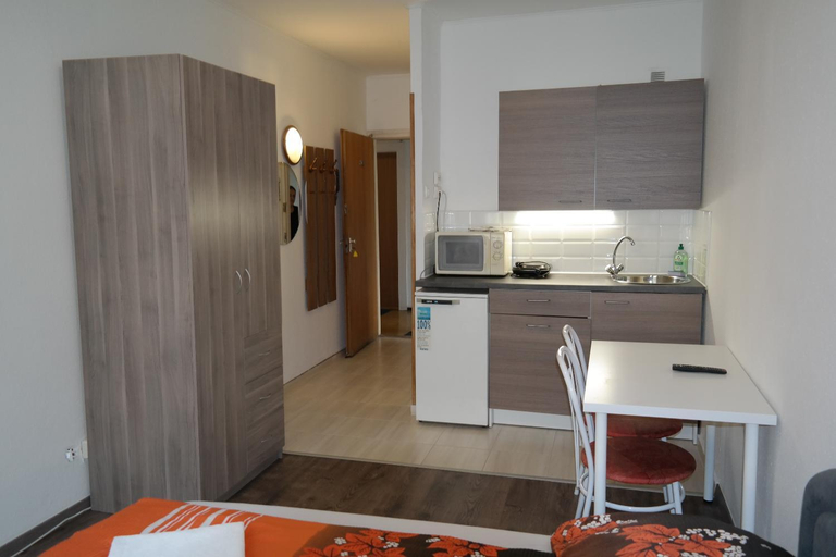 Others 4, West City Apartments, Budapesti