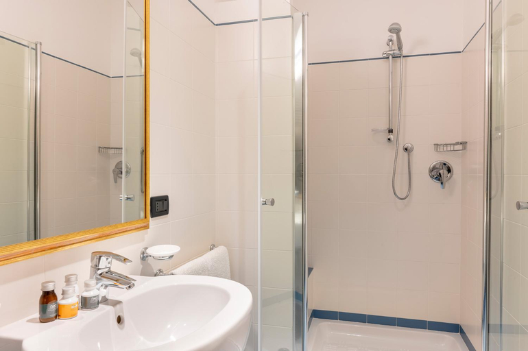 Bathroom 3, Villa Raggi Relais, Alessandria