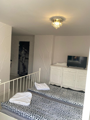 Bedroom 2, White Apartment, Elbląg
