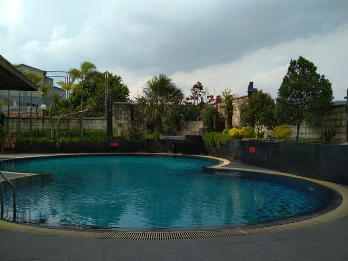 Sport & Beauty, Comfy and Stylish 2BR at Grand Setiabudi Apartment By Travelio, Bandung