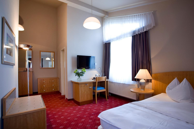 Bedroom 3, Hotel Das Kleine Ritz, Rems-Murr-Kreis