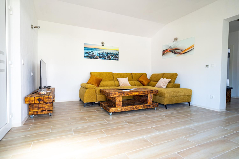 Others 3, Oasis apartment 300 meters from the beach - by TA Leut Agency, Privlaka