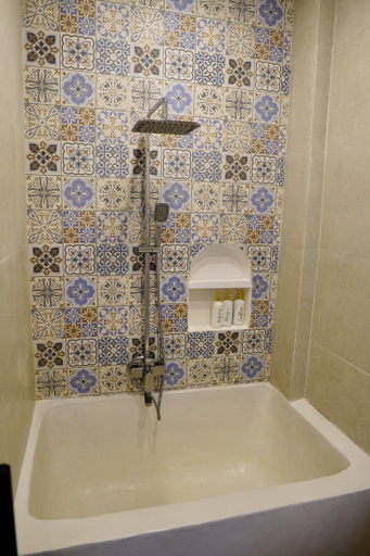 Bathroom 5, La Rylin Villa Kuta, Badung