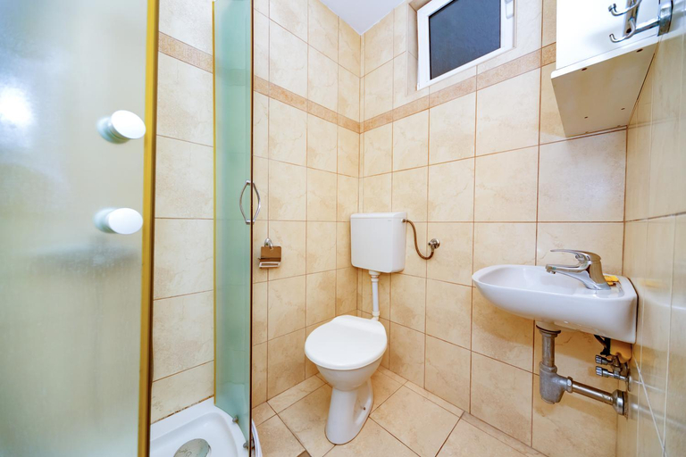 Bathroom 2, Villa Glavanovic