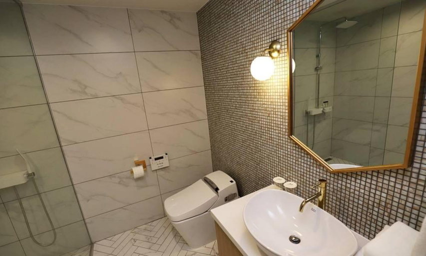 Bathroom 5, Grey Hotel Gangneung, Gangneung