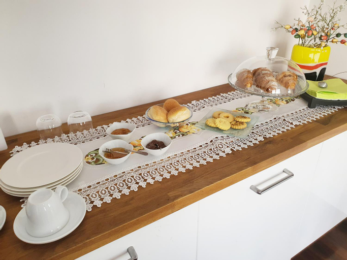 Food & Drinks 3, B&B Villa Ghira Como, Como