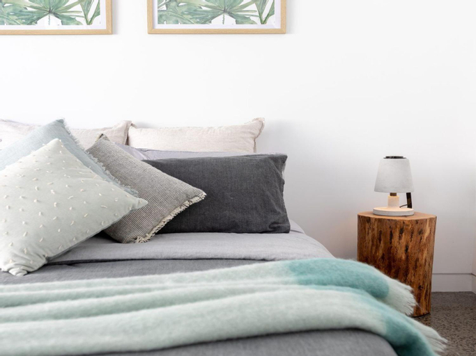 Bedroom 1, Hideaway at Culburra Beach, Shoalhaven - Pt B