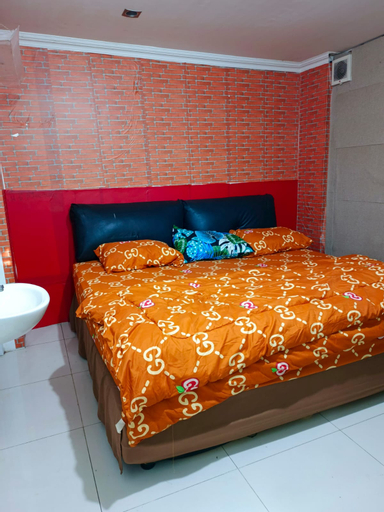 Bedroom 3, Rubikz Hostel & Cafe, Surabaya