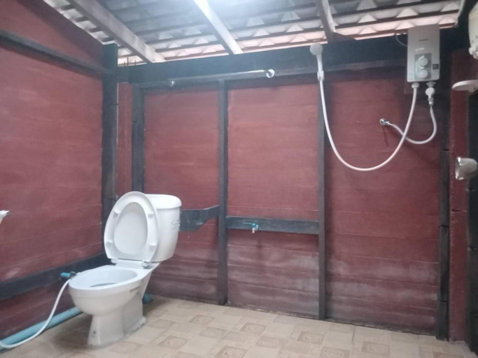 Bathroom 5, Por Ar Yor Resort, Pai