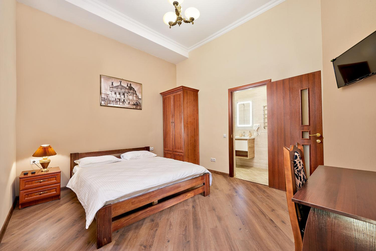 Others 5, Cossacks Hostel, L'vivs'ka