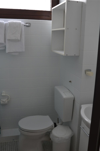 Bathroom 3, Hotel Hages, Lippe