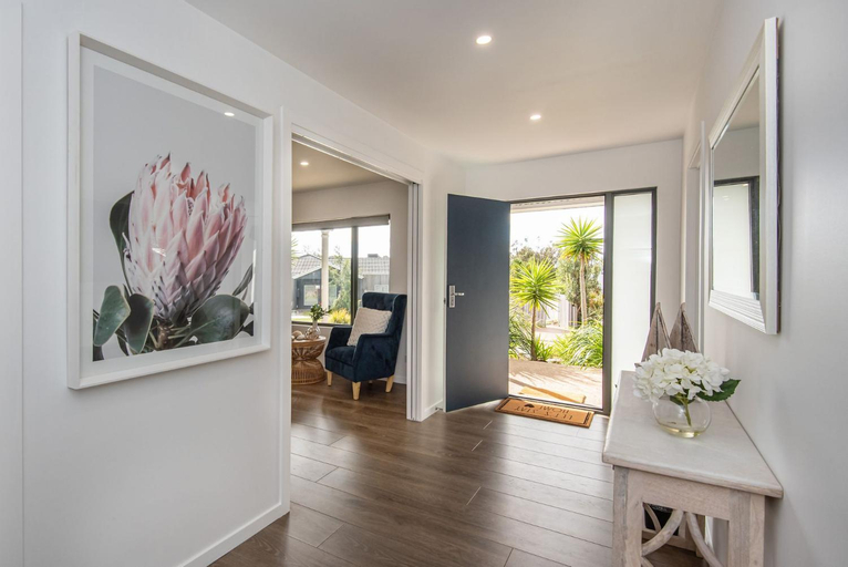 Others 5, Waterfall Gully Retreat with Gas heated Pool, Melbourne