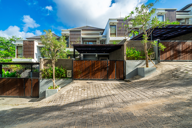 Exterior & Views 2, Villa Queeno Nusa Dua near Pandawa Beach by Nabe Hospitality Management, Badung