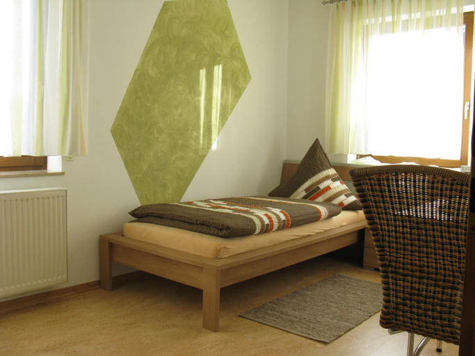 Bedroom 2, Hefterwaldstuble, Rottweil