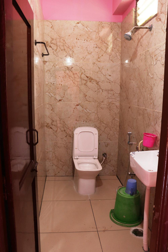 Bathroom 2, SPOT ON 4674 Sujan Residency, Chittoor