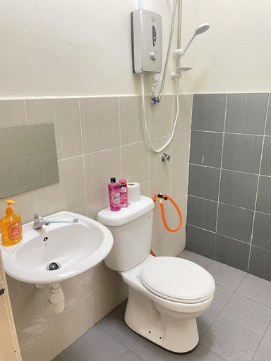 Bathroom 3, Kuza Homes Batu Berendam, Alor Gajah