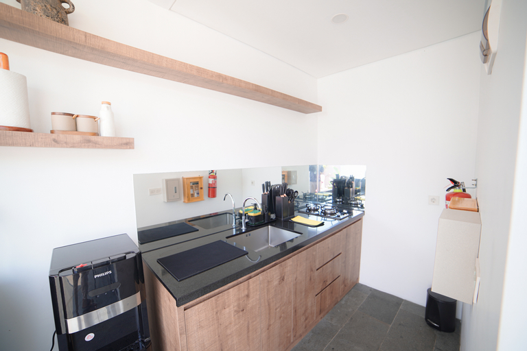 Dining Room 10