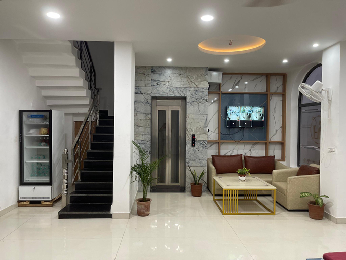 Others 4, Hotel Sundram , Panchkula
