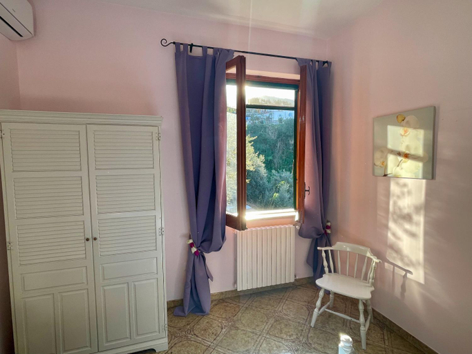 Others 5, La Casa di Luisa Appartamento 3 camere, Napoli