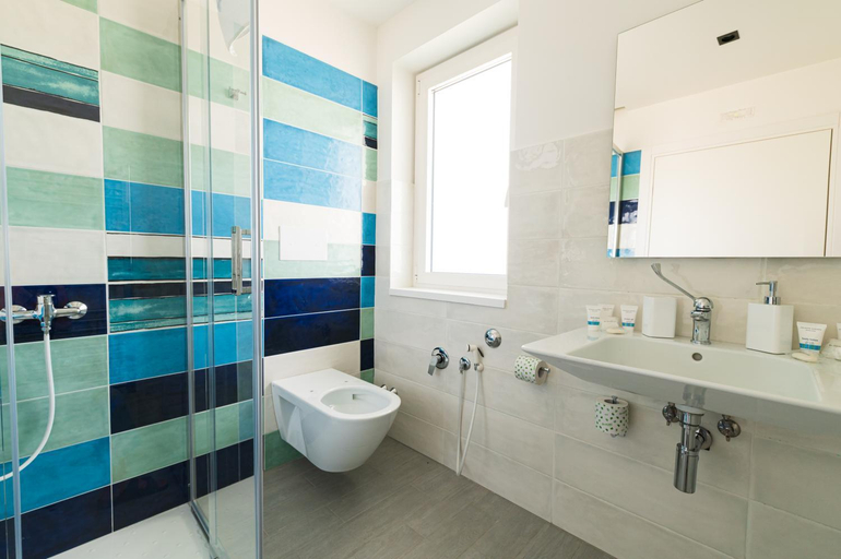 Bathroom 2, Dimora delle Rose Agriresort, Napoli