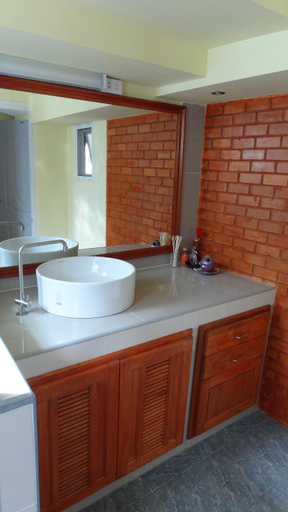 Bathroom 6