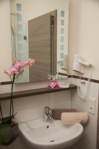Bathroom 3, Lohauserhof - Biohof Und Hotel, Dachau