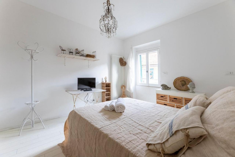 Bedroom 2, Pozzo Garitta, Borgo dei ceramisti, Albissola Marina, Savona
