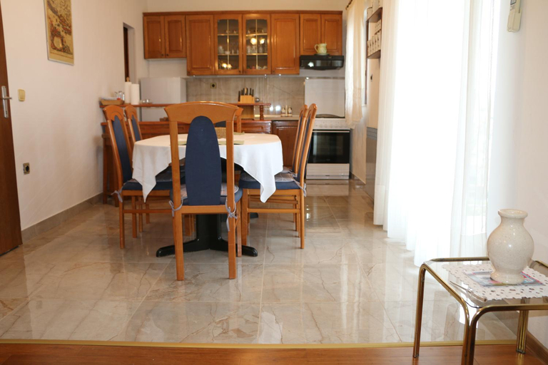 Others 5, Apartment Grgas-Tucilo, Šibenik