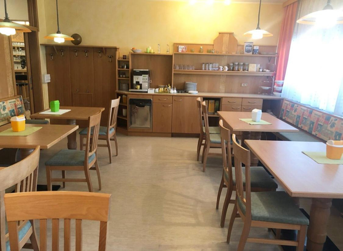 Others 2, Gasthaus-Pension zum Lowen, Linz Land