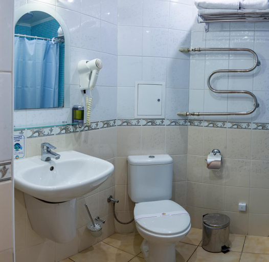 Bathroom, Truskavets 365 Hotel, Drohobyts'ka