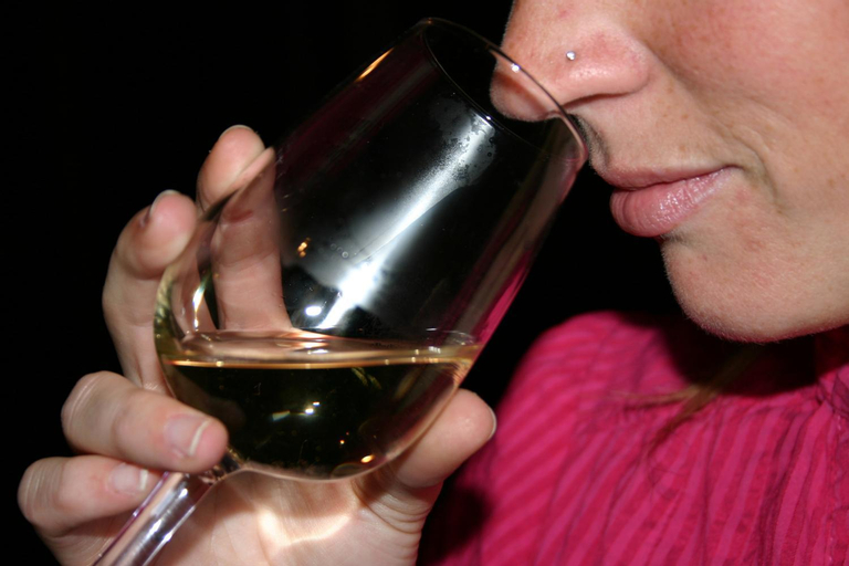 Food & Drinks 3, Cave Beetschen, Nyon
