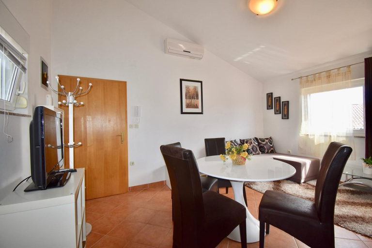 Others 4, Comfortable apartment near the Hidrobaza beach, Fažana
